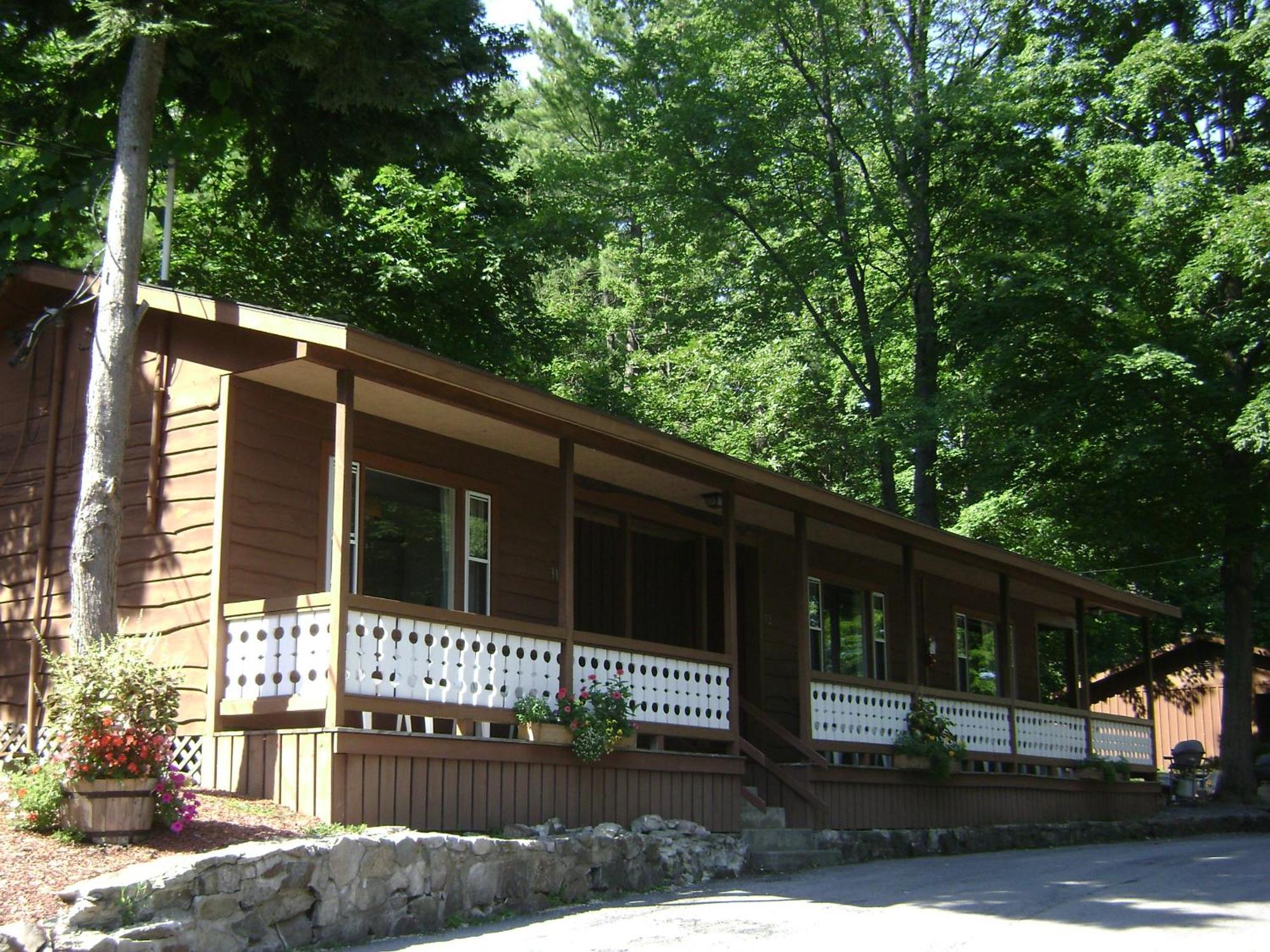 Boulders Resort Lake George Exterior photo