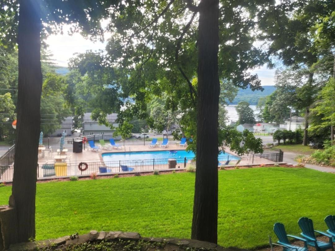 Boulders Resort Lake George Exterior photo